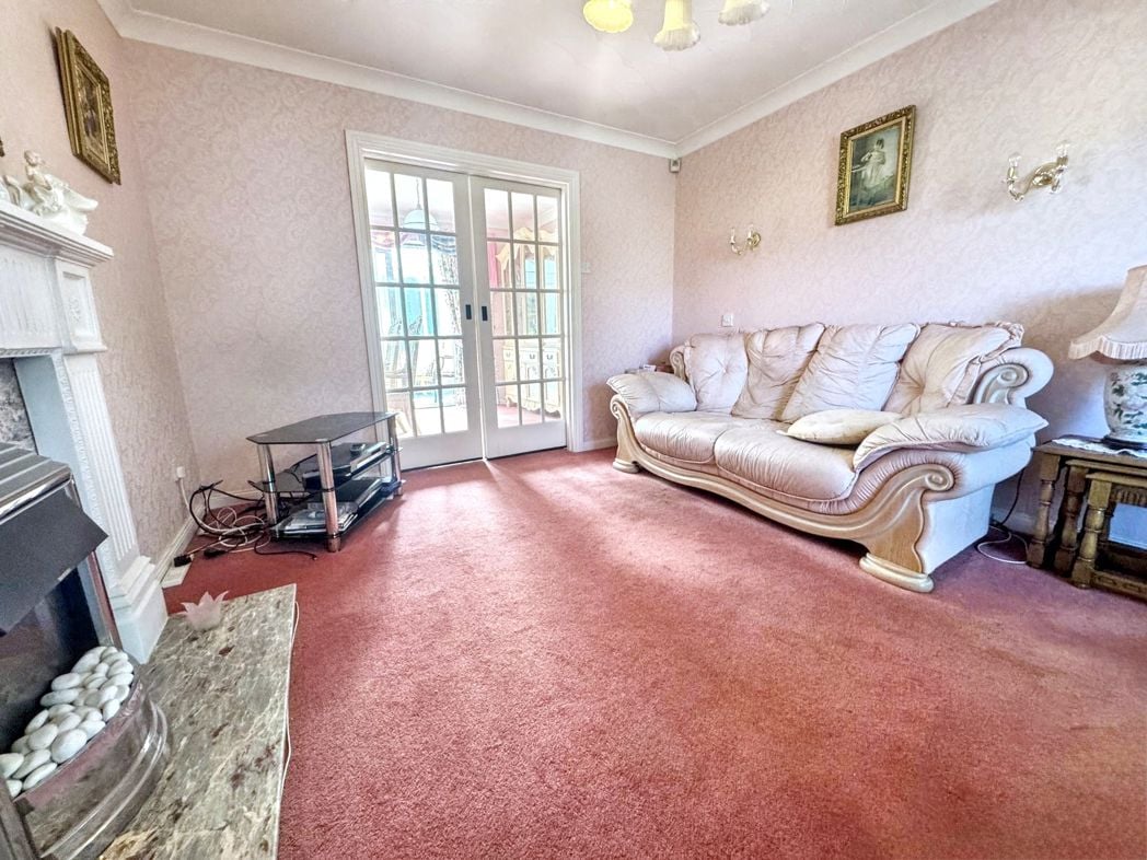 Property image 4 of 24
