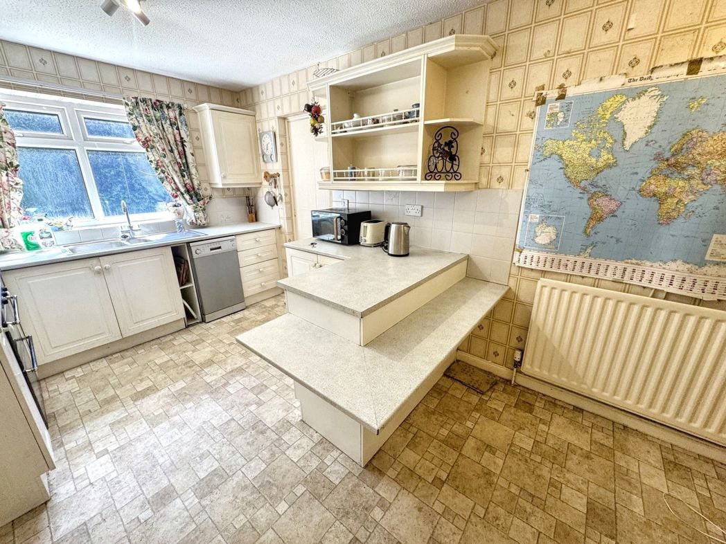 Property image 9 of 24