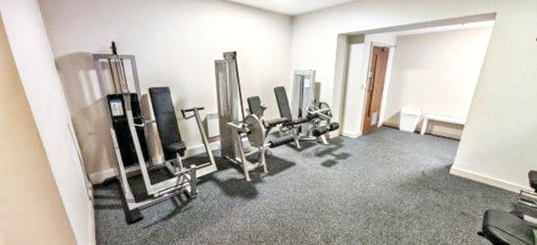 Property image 13 of 21