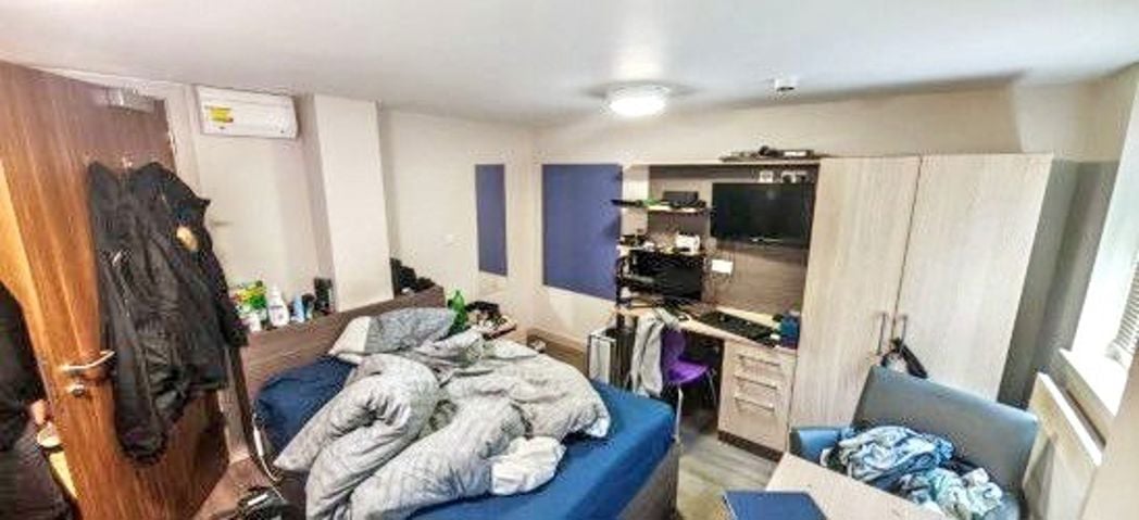 Property image 3 of 21