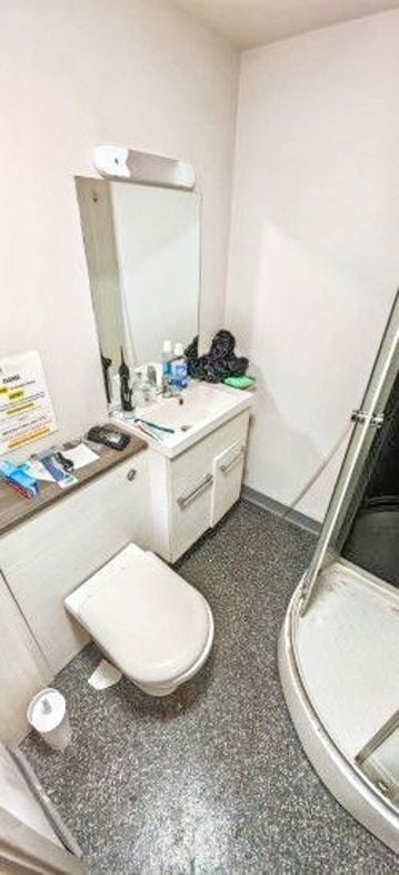 Property image 5 of 21