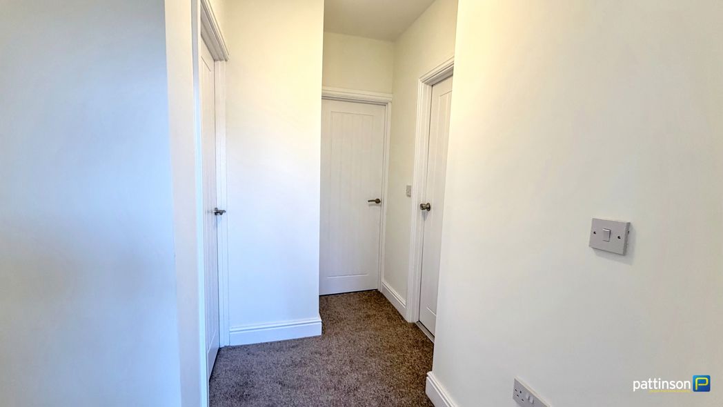 Property image 18 of 28