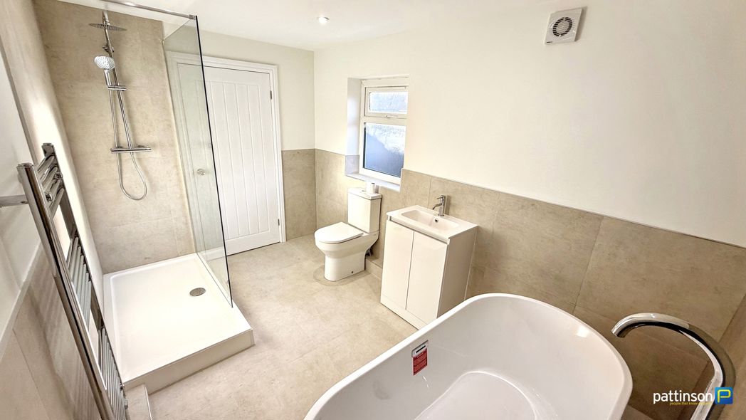 Property image 14 of 28