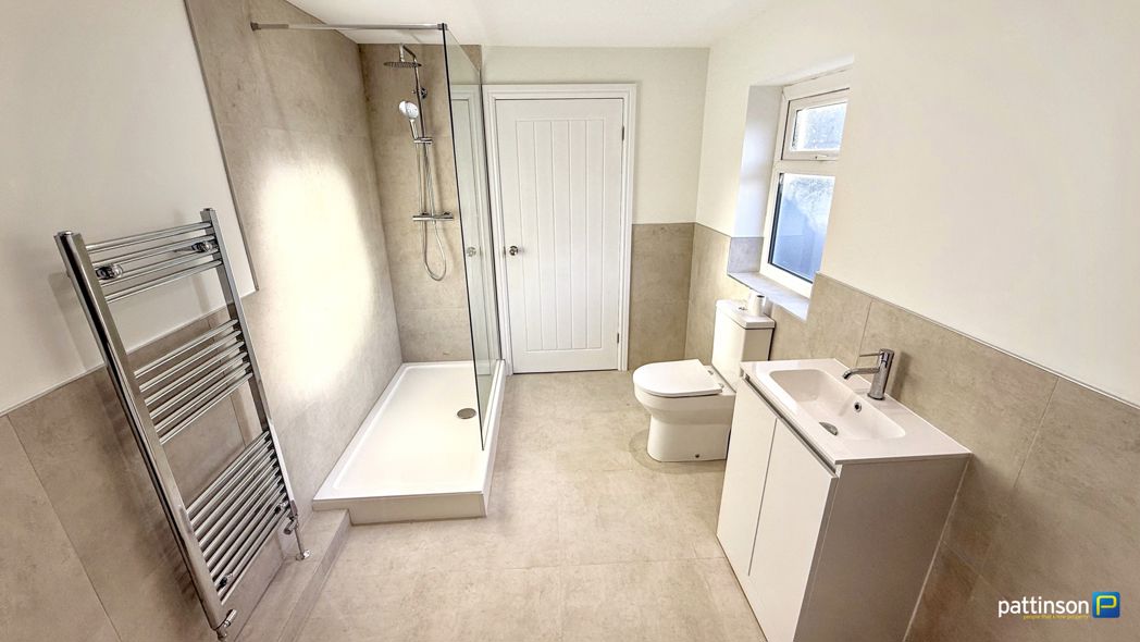 Property image 15 of 28