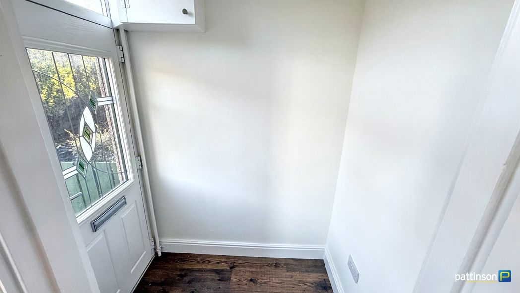 Property image 4 of 28