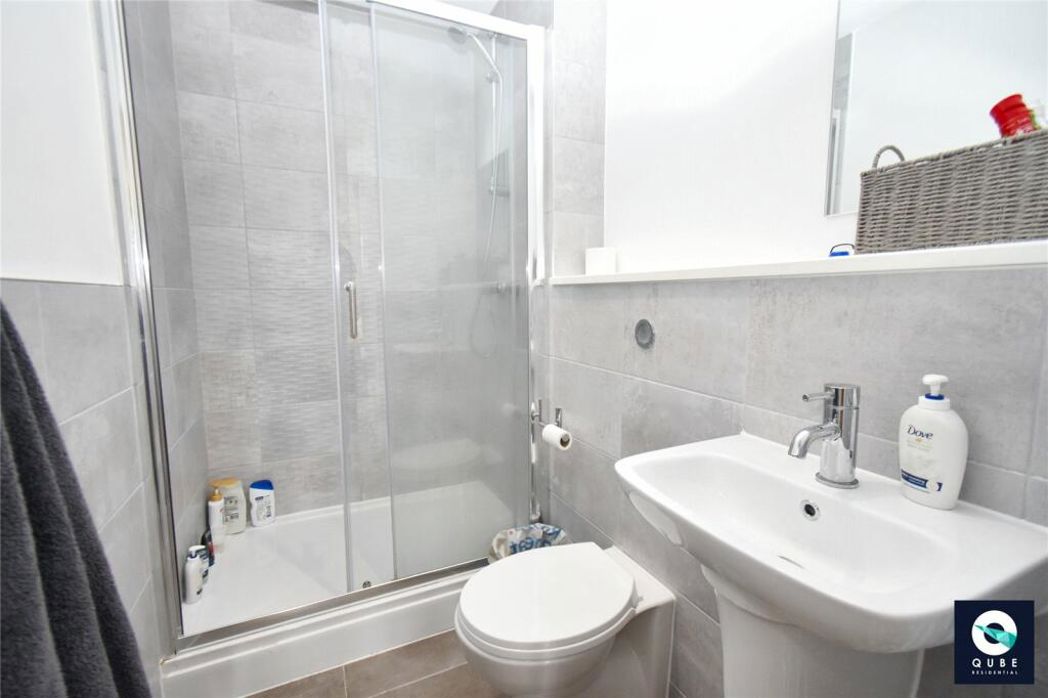 Property image 8 of 9