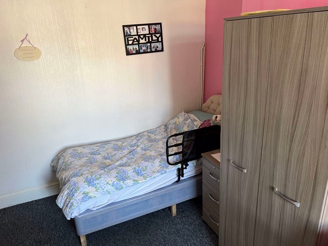 Property image 11 of 12