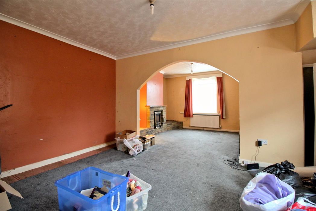 Property image 2 of 18