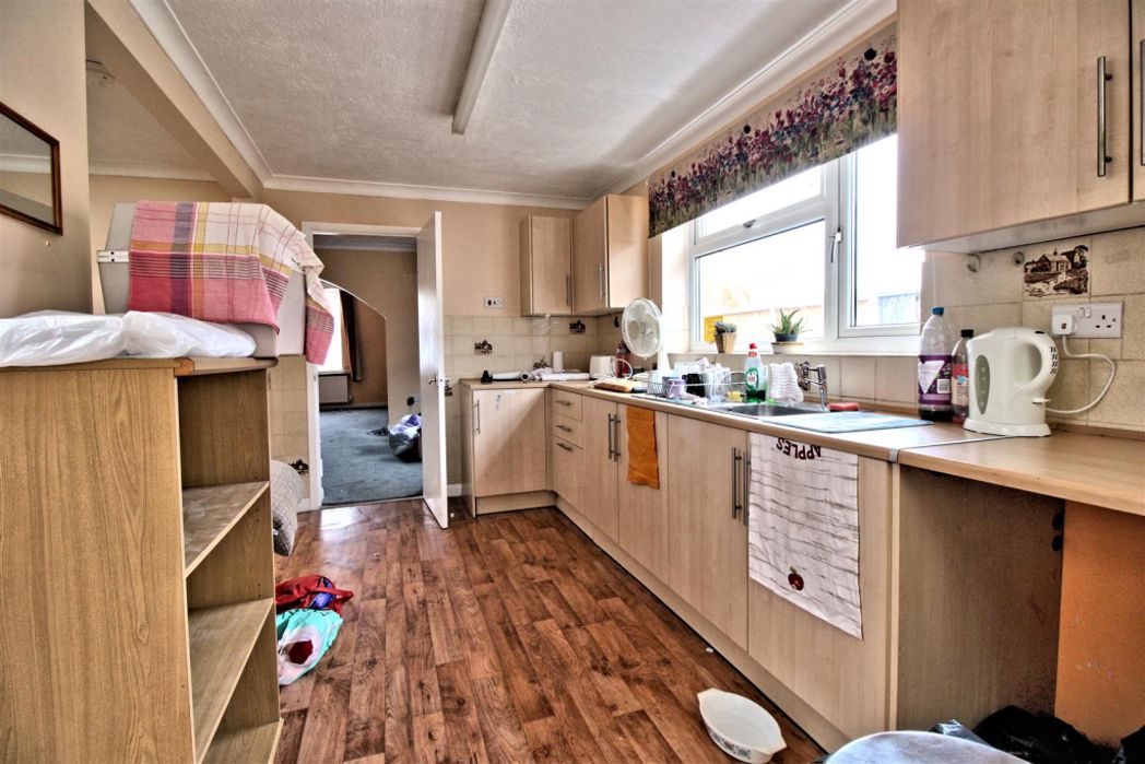Property image 3 of 18