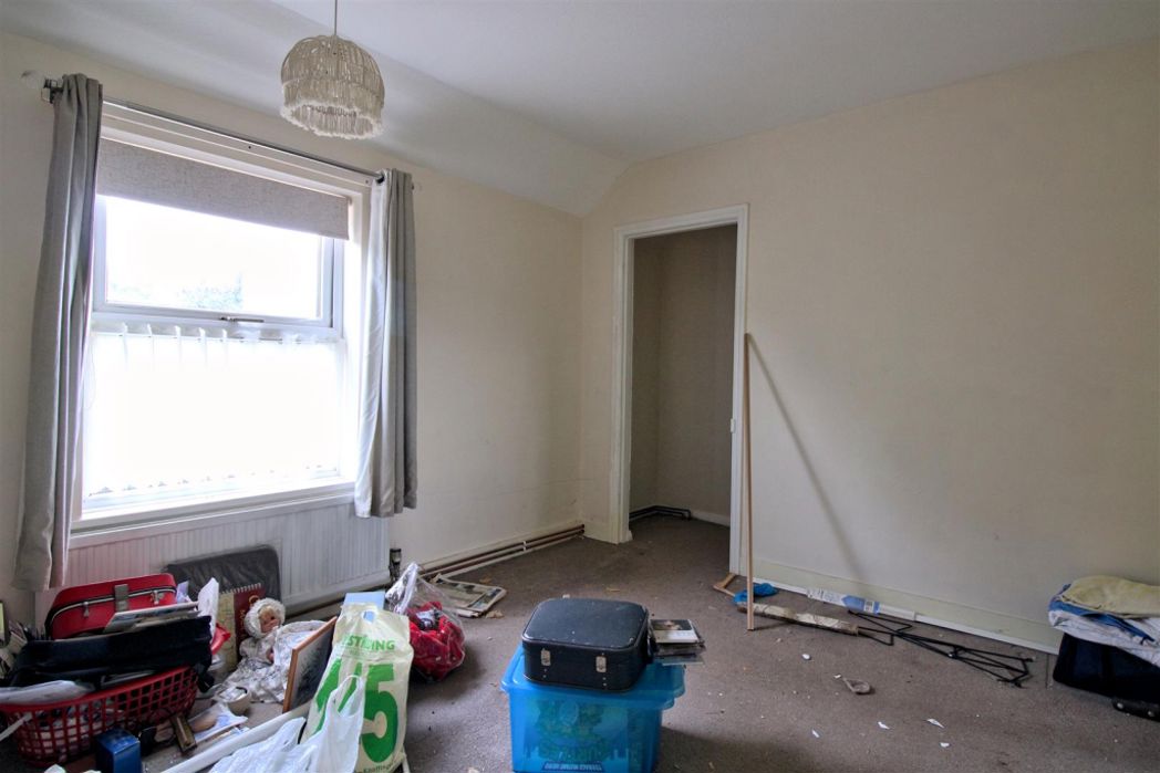Property image 8 of 18