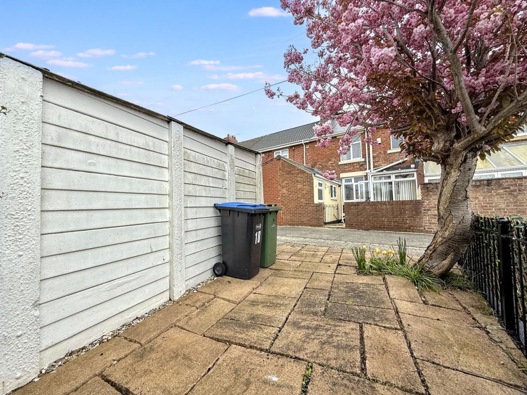Property image 26 of 28