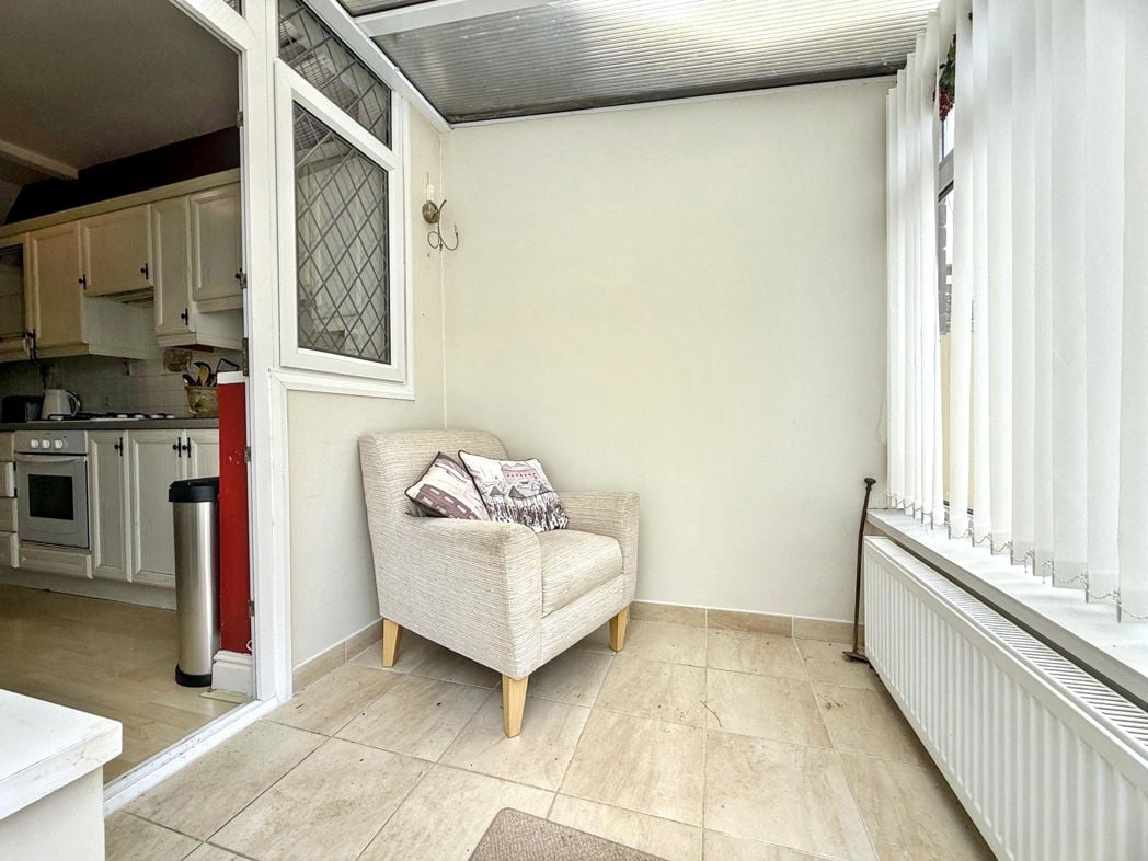 Property image 9 of 28