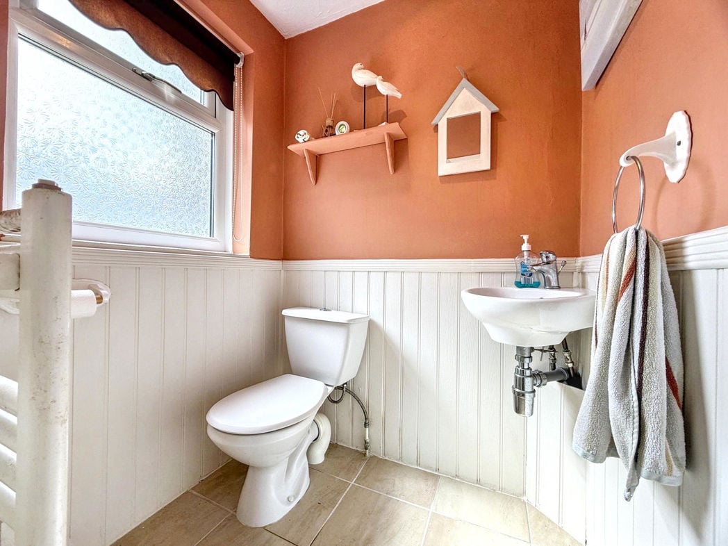 Property image 12 of 28