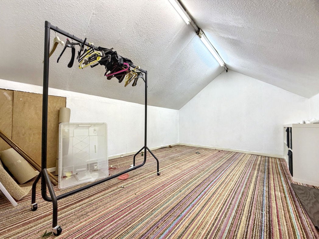 Property image 21 of 28