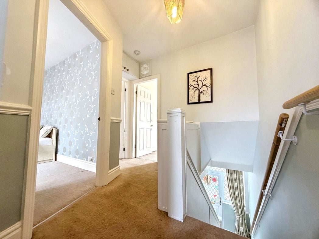 Property image 16 of 28