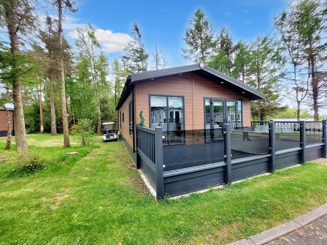 Property image 1 of 18