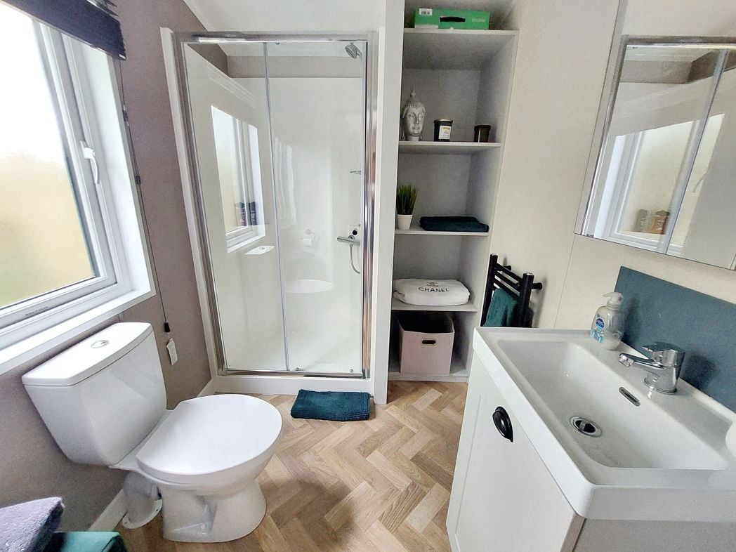 Property image 11 of 18