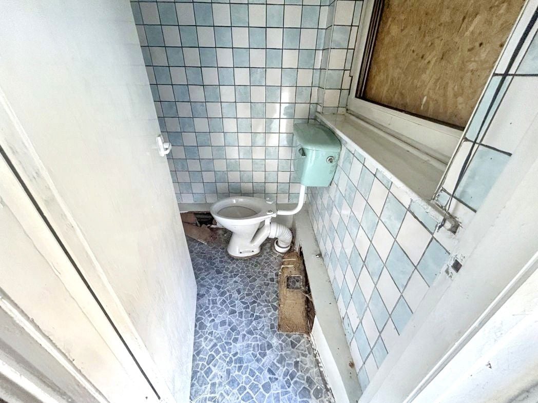 Property image 12 of 16