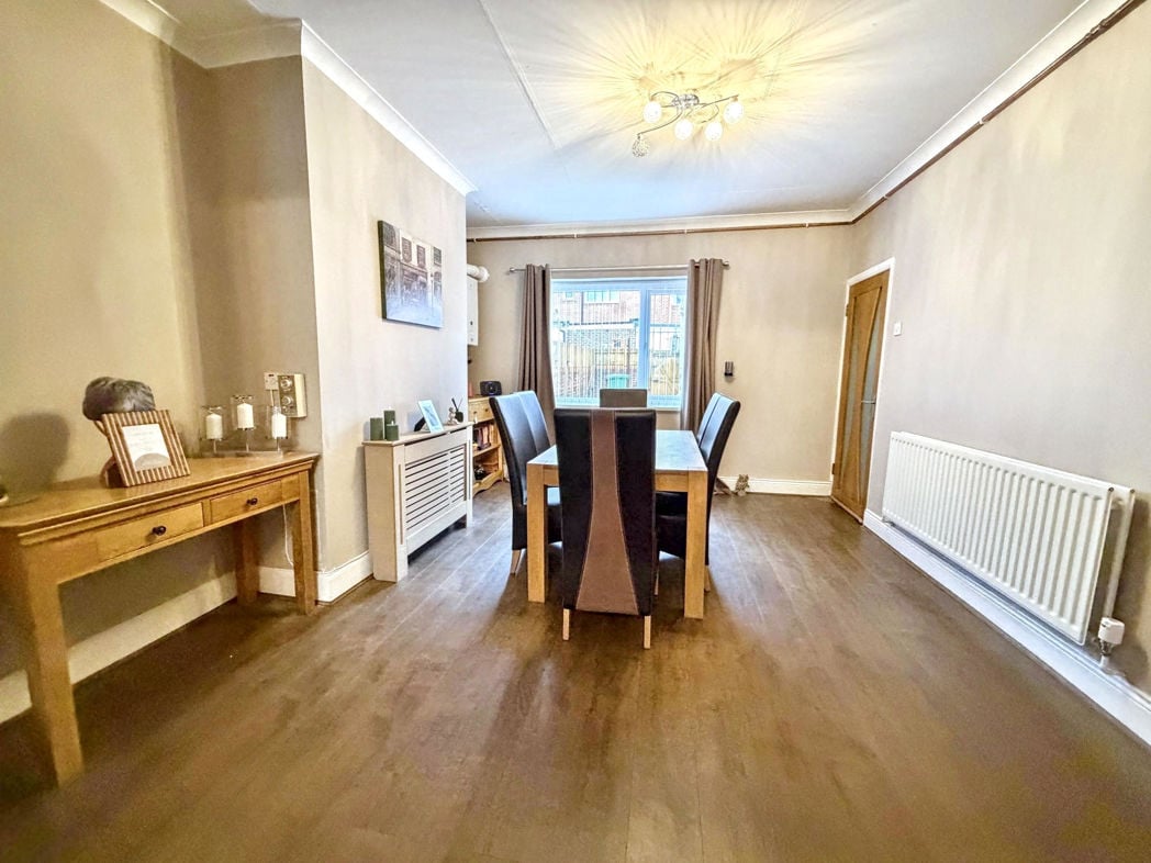 Property image 6 of 17