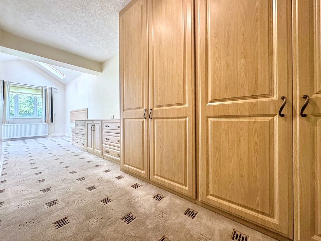 Property image 14 of 28