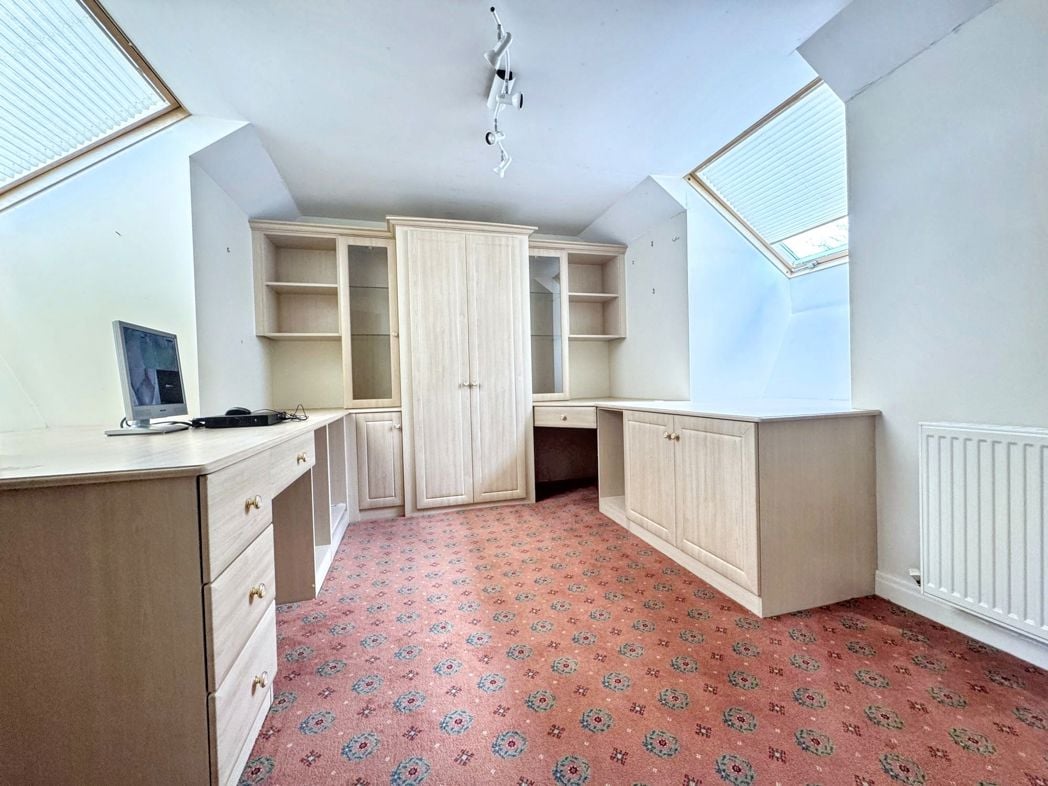 Property image 21 of 28