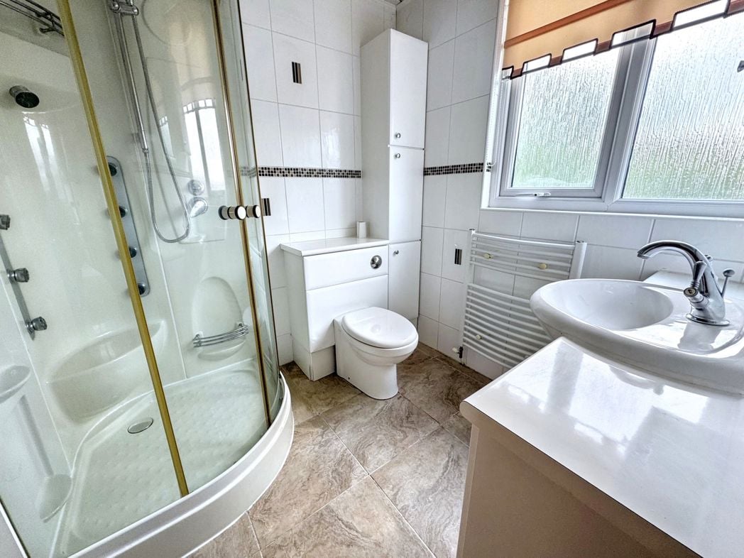 Property image 22 of 28