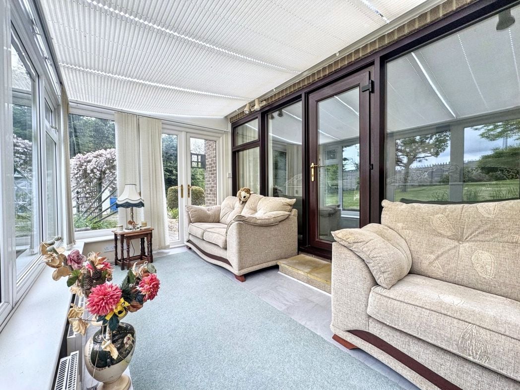 Property image 14 of 33