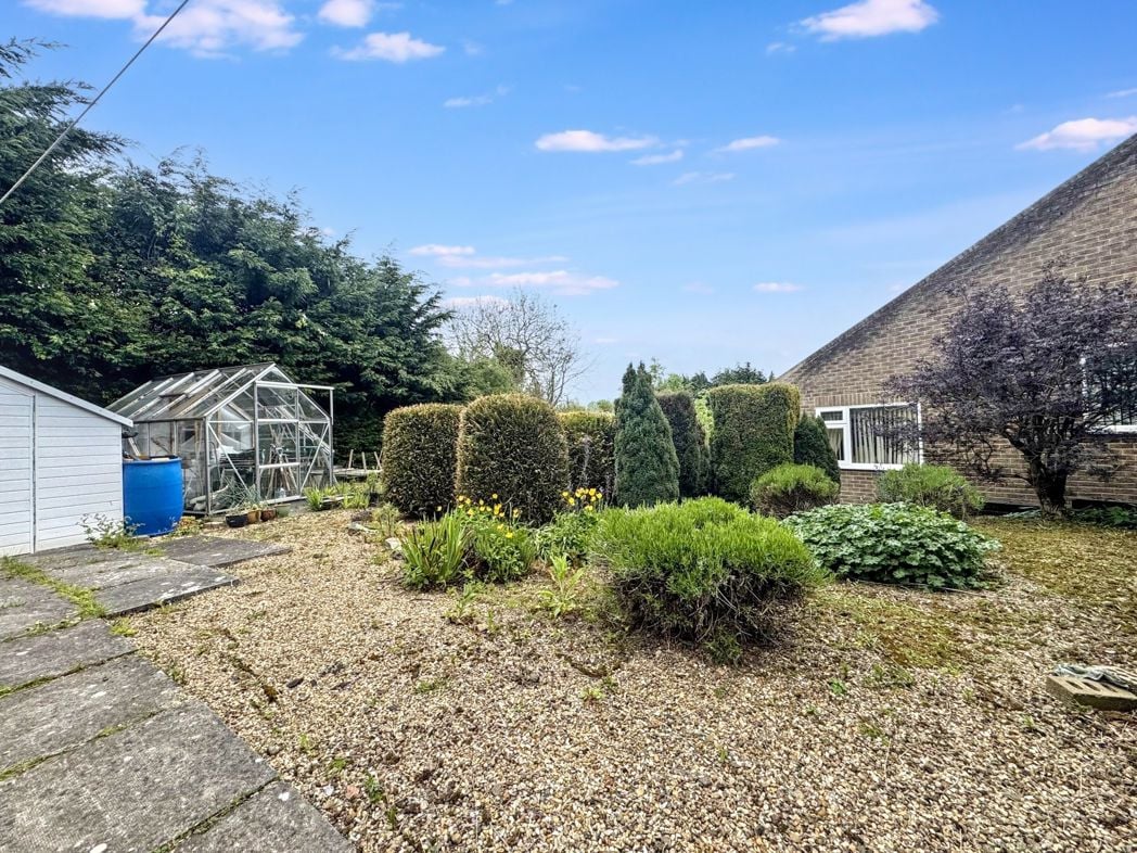 Property image 26 of 33