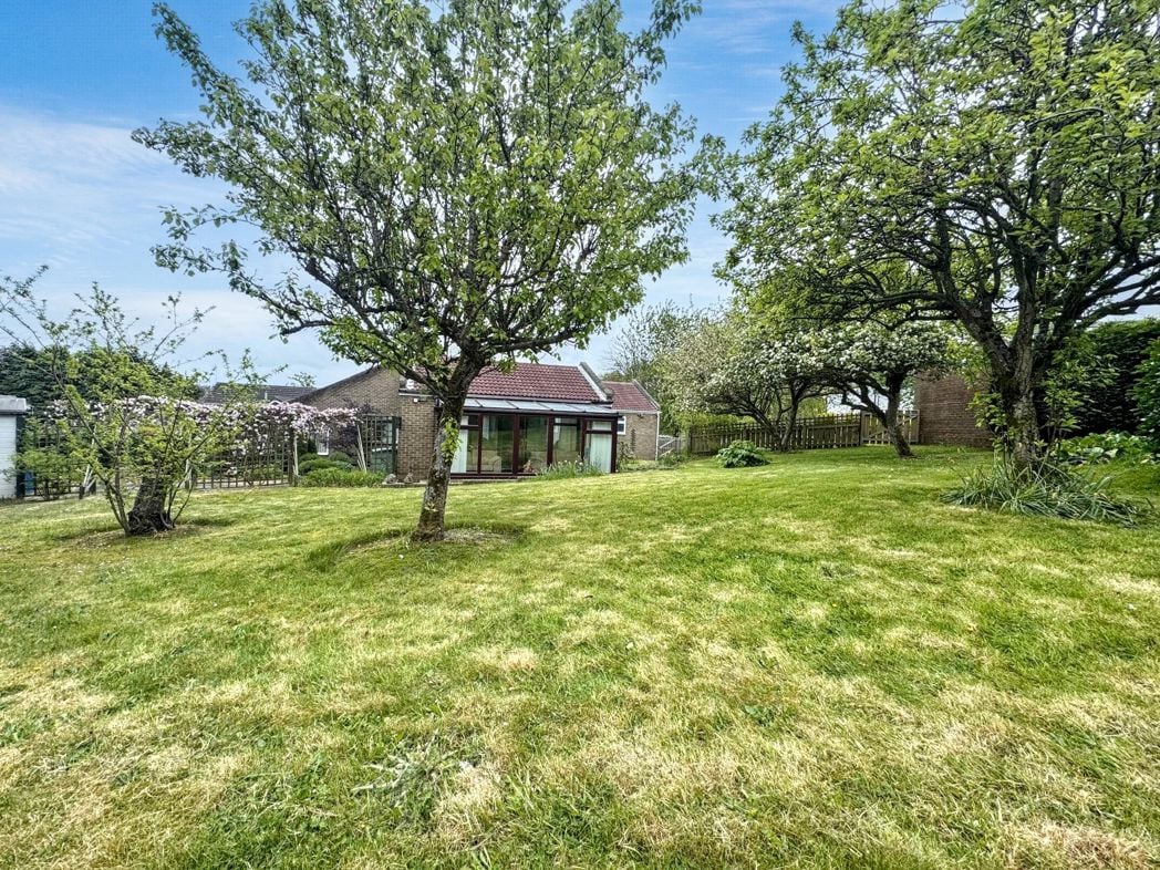 Property image 27 of 33