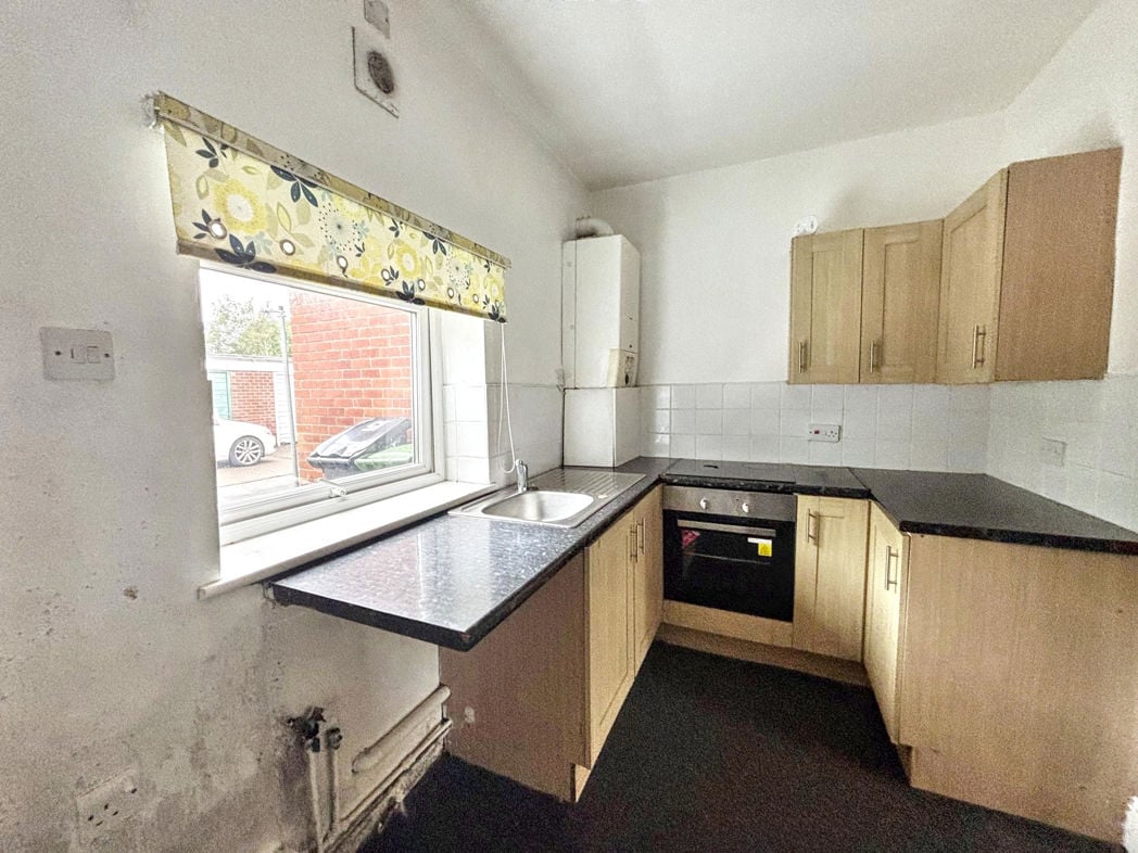 Property image 4 of 8