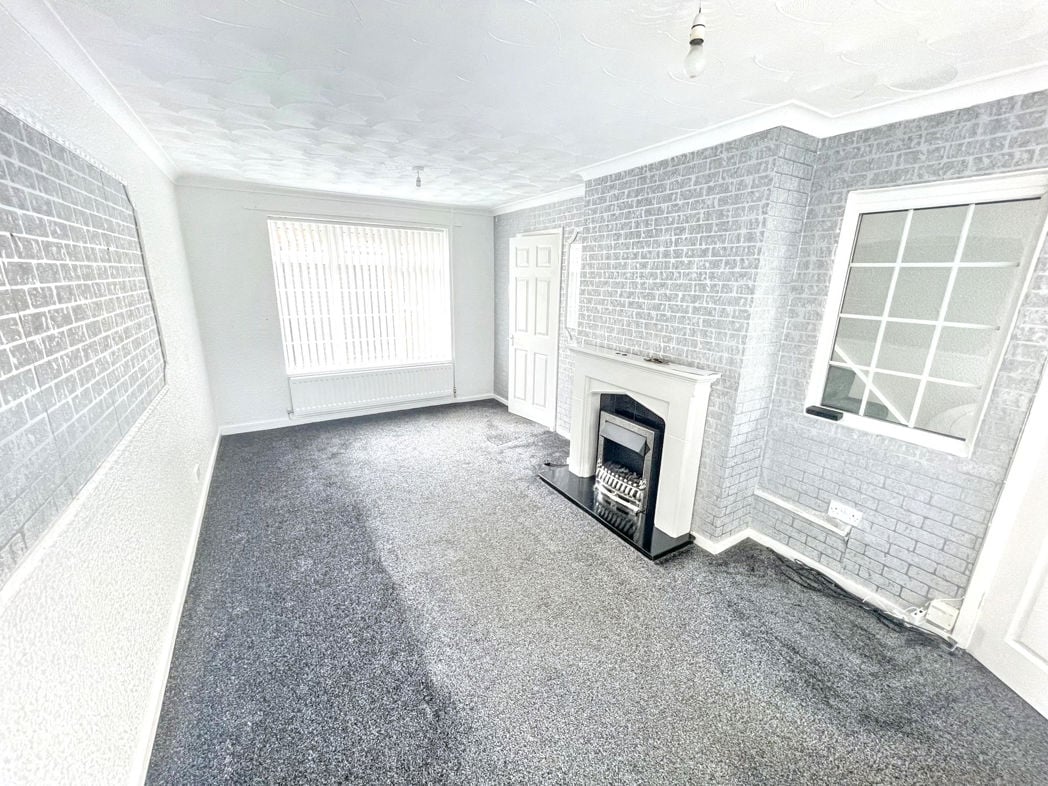 Property image 3 of 11