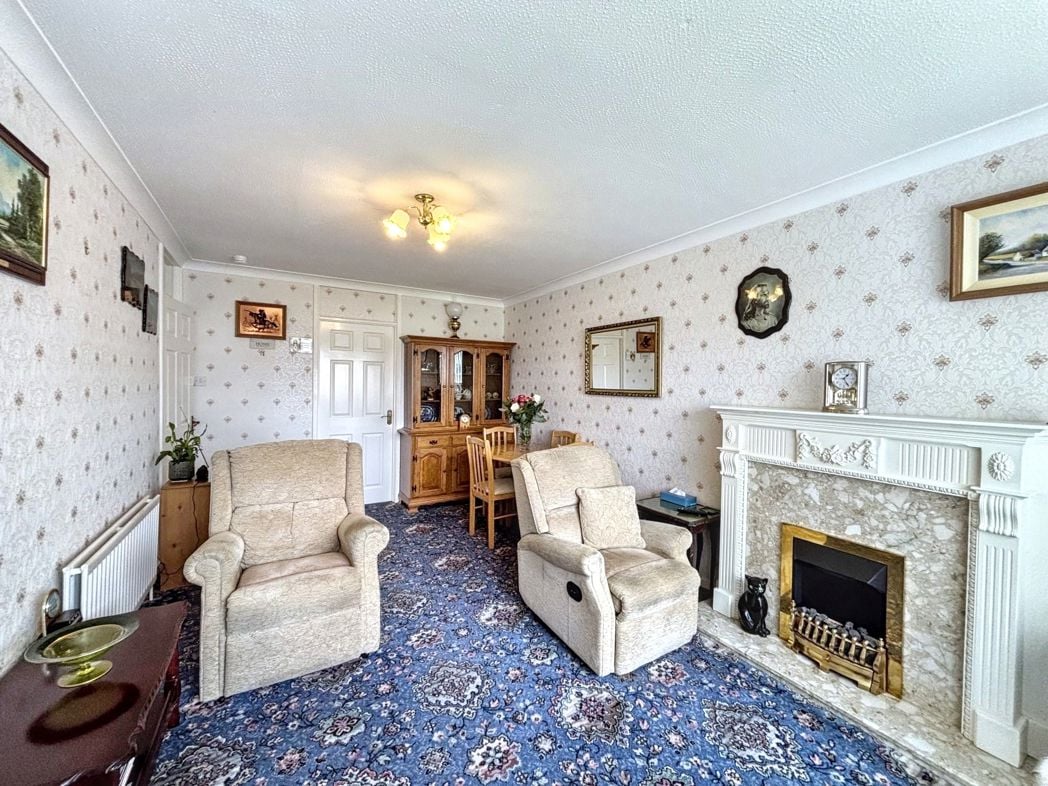 Property image 4 of 16