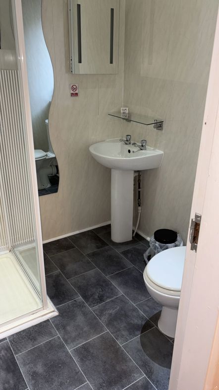 Property image 18 of 21
