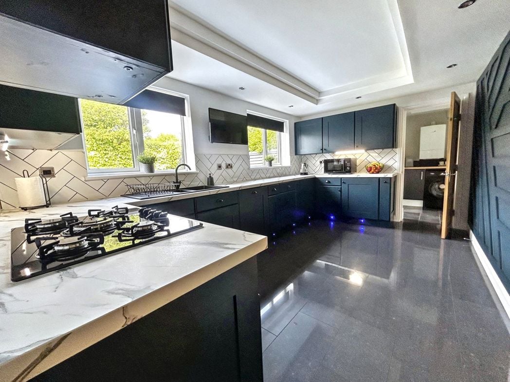 Property image 6 of 26