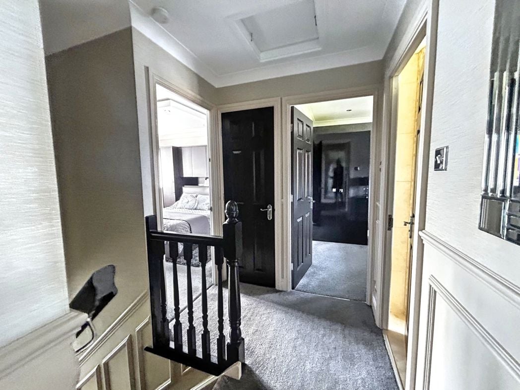 Property image 9 of 26