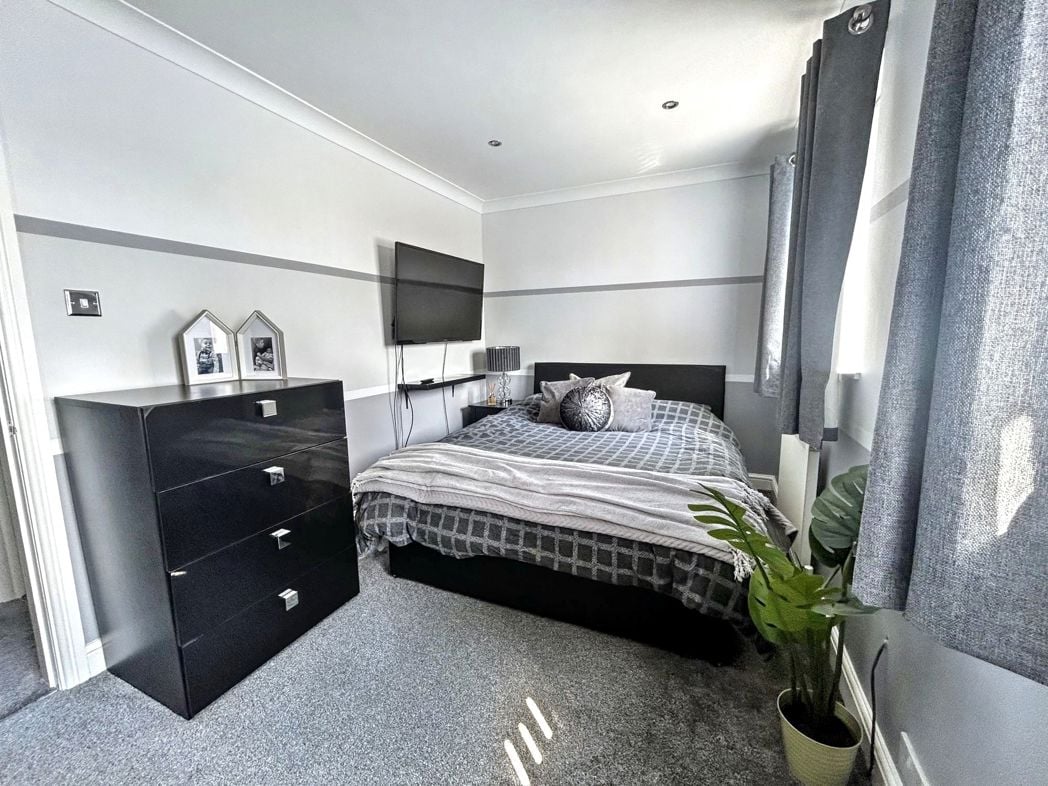 Property image 17 of 26