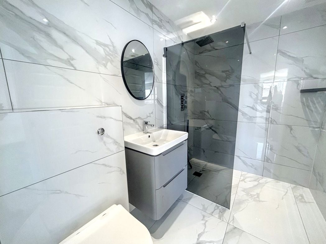 Property image 15 of 19