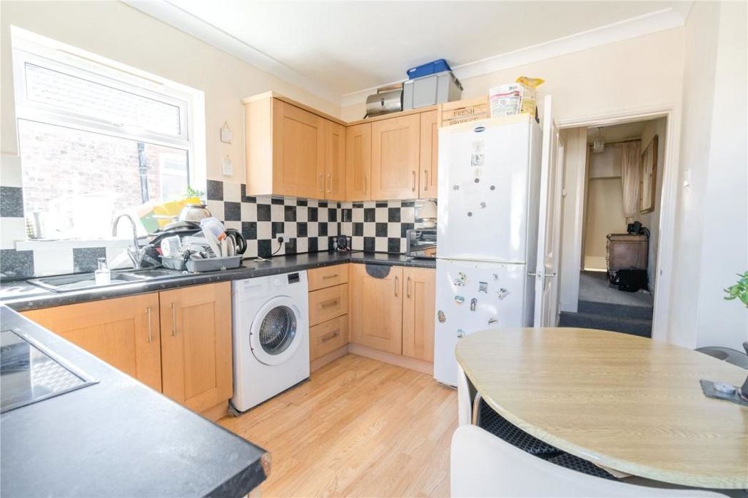 Property image 4 of 11