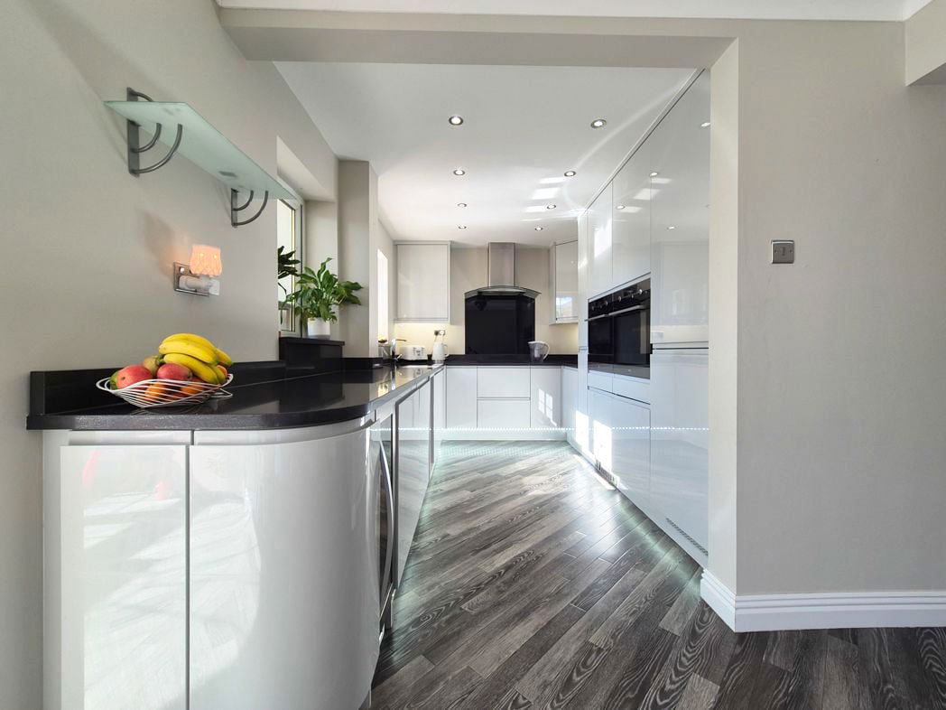 Property image 10 of 31