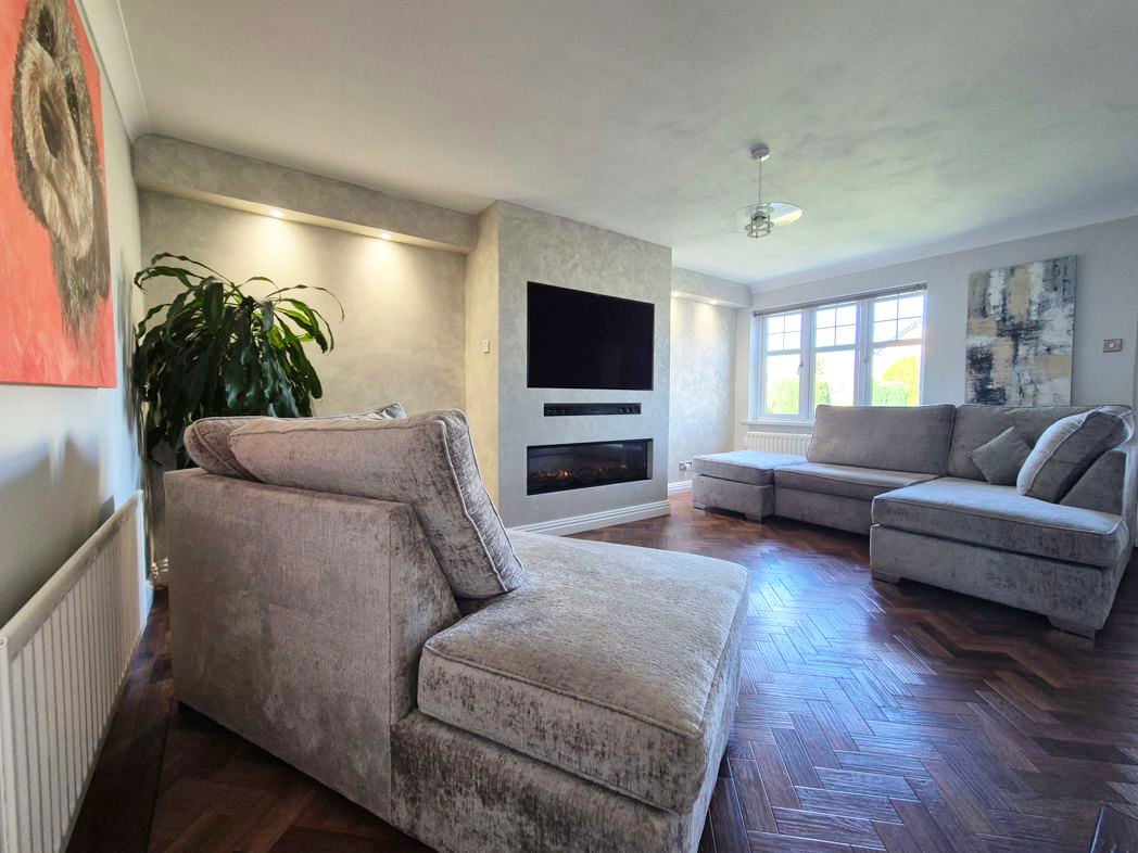 Property image 2 of 31