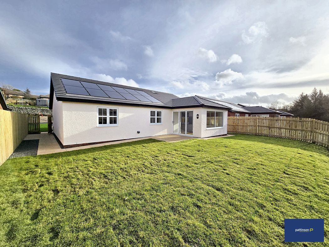 Property image 14 of 18
