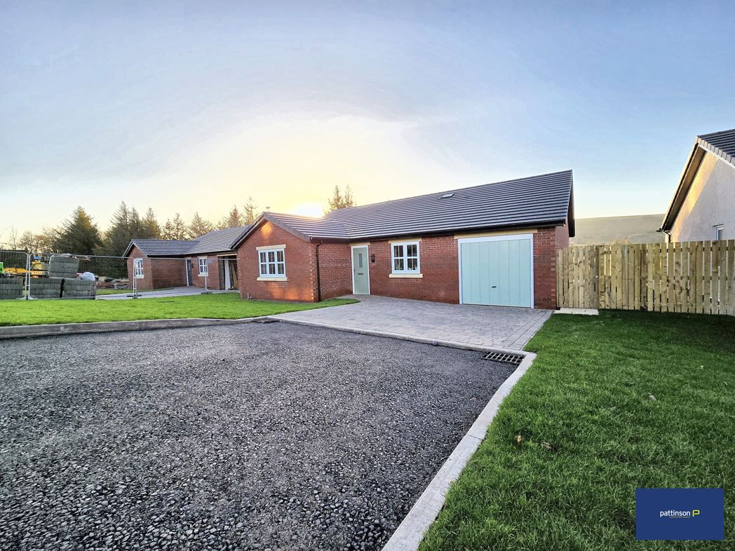 Property image 1 of 18
