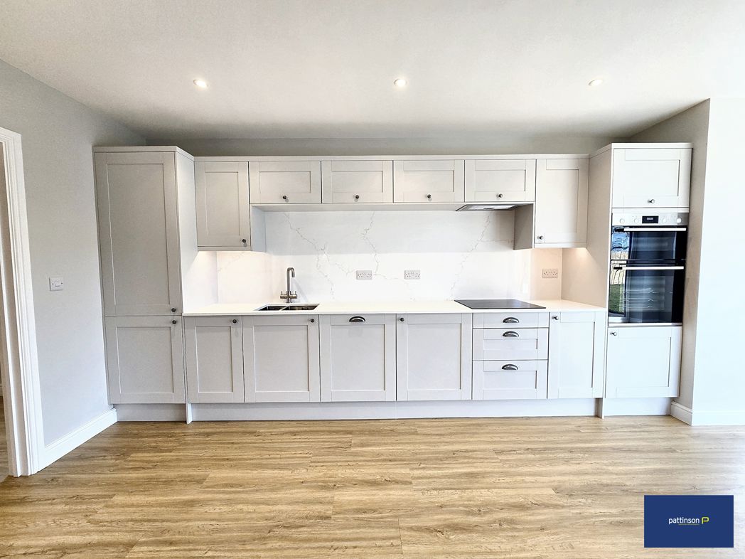 Property image 4 of 17