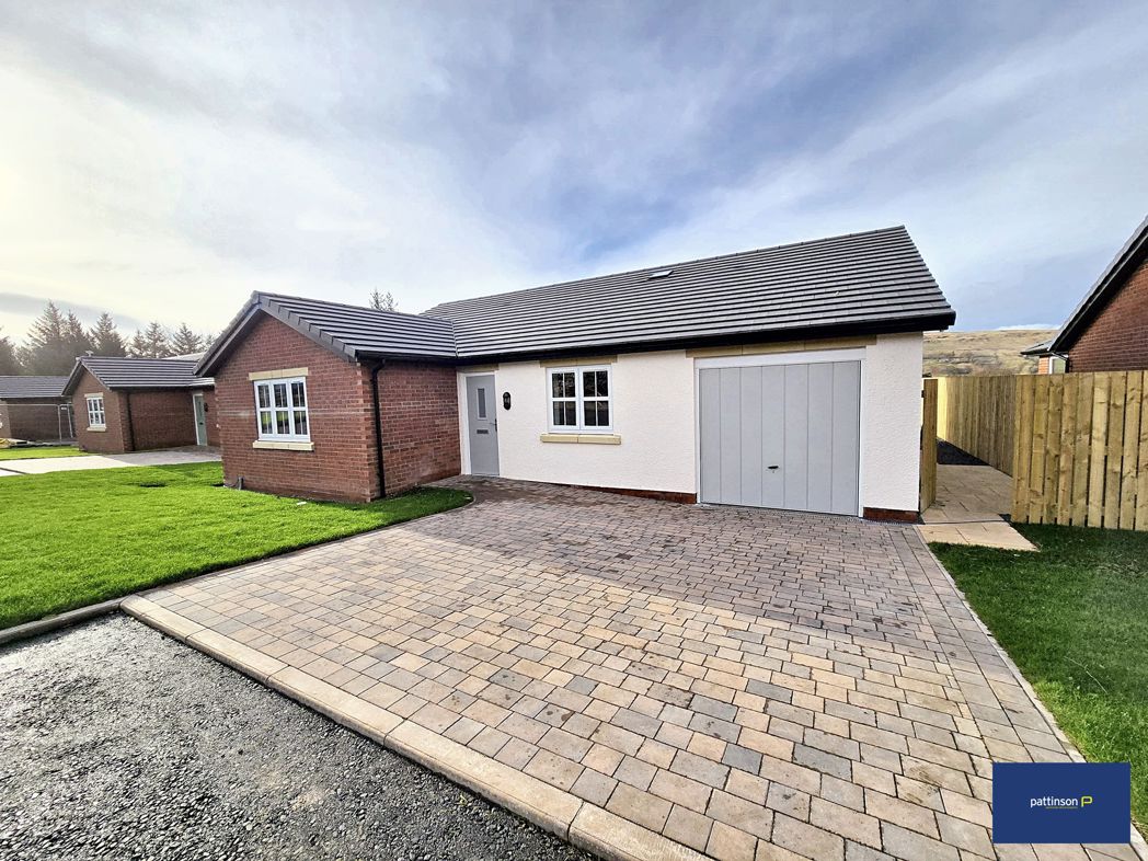Property image 1 of 17