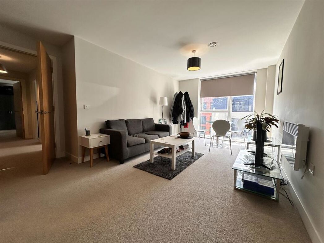 Property image 4 of 13