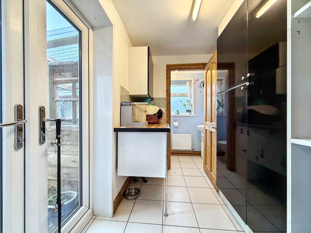 Property image 10 of 29