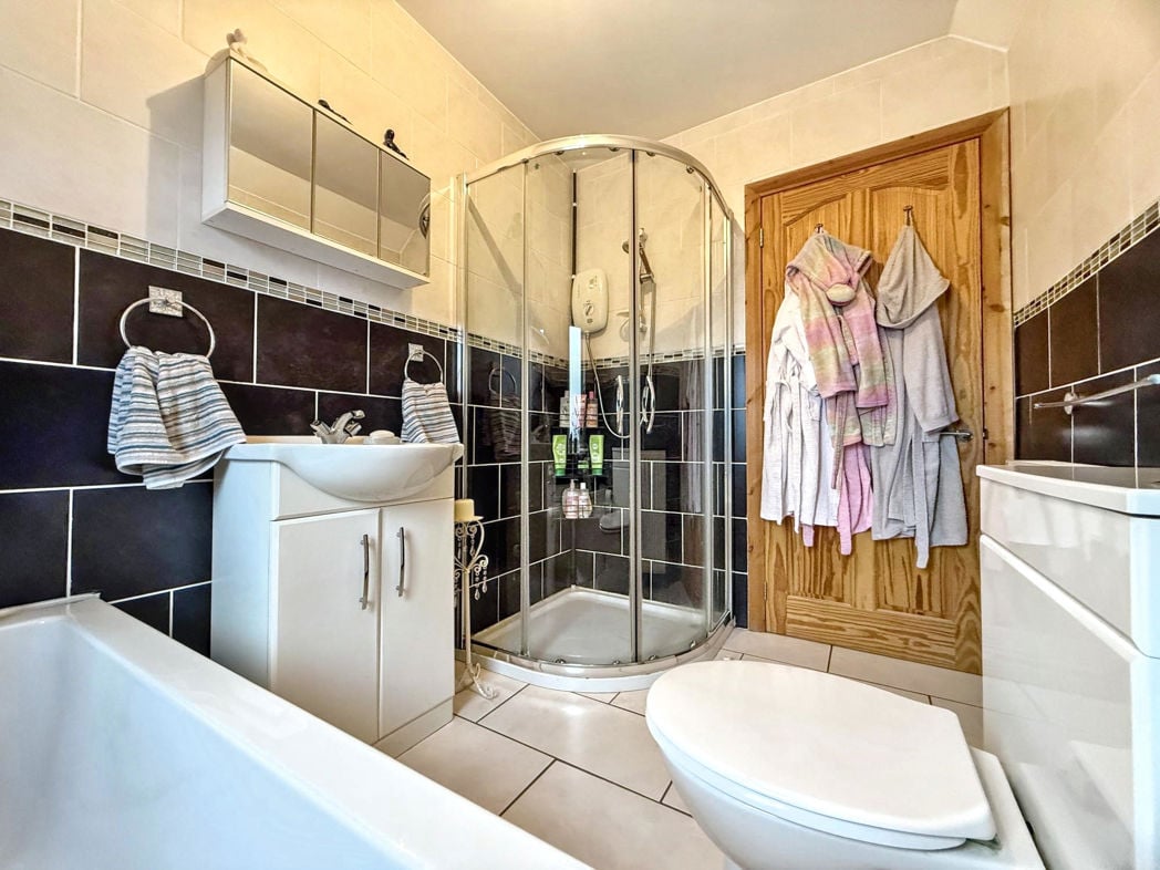 Property image 20 of 29