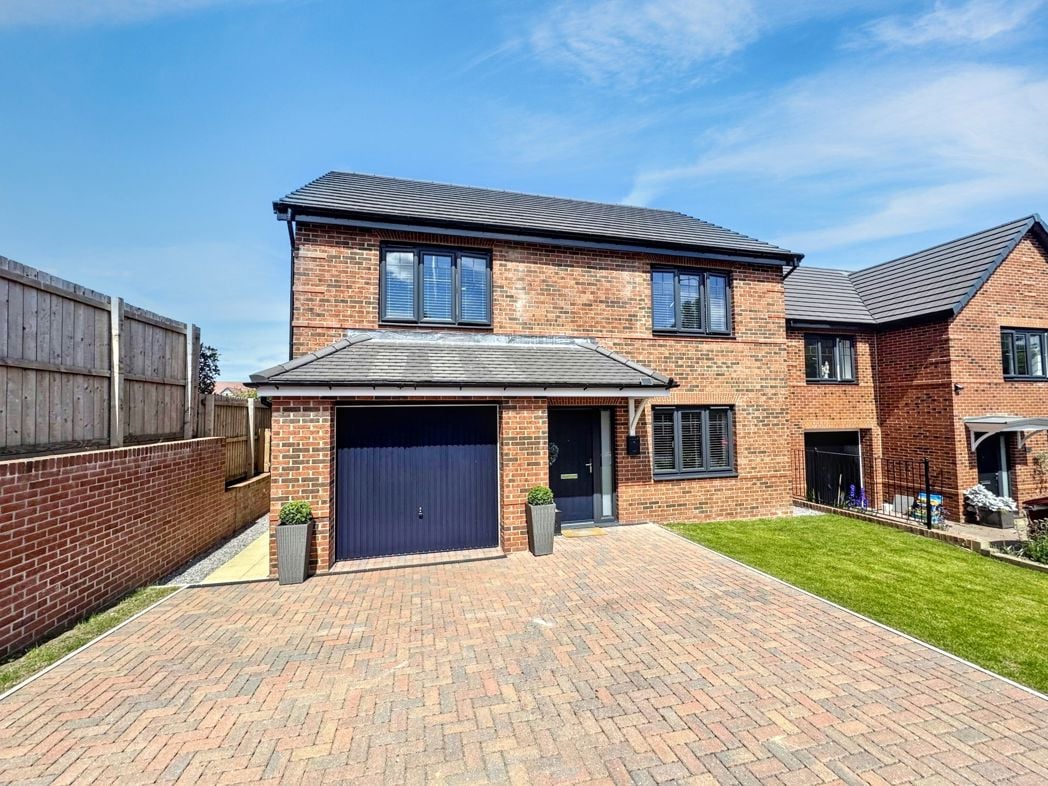 Property image 1 of 32