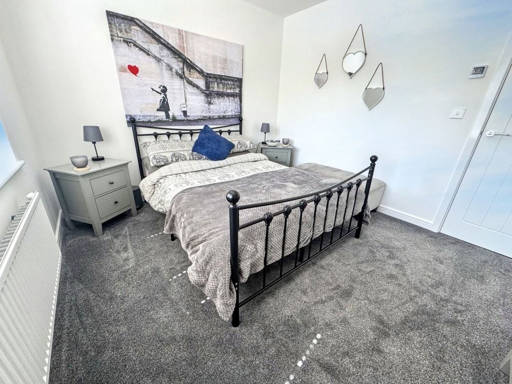 Property image 23 of 32