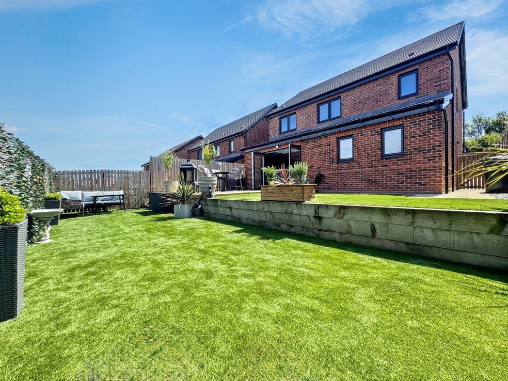 Property image 32 of 32